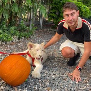 Meet your Posher, Peter